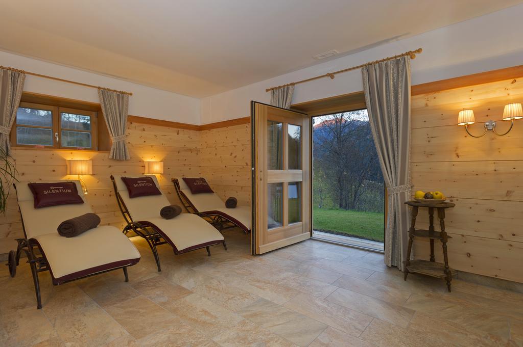 Silentium Dolomites Chalet Since 1600 Welsberg Exteriör bild