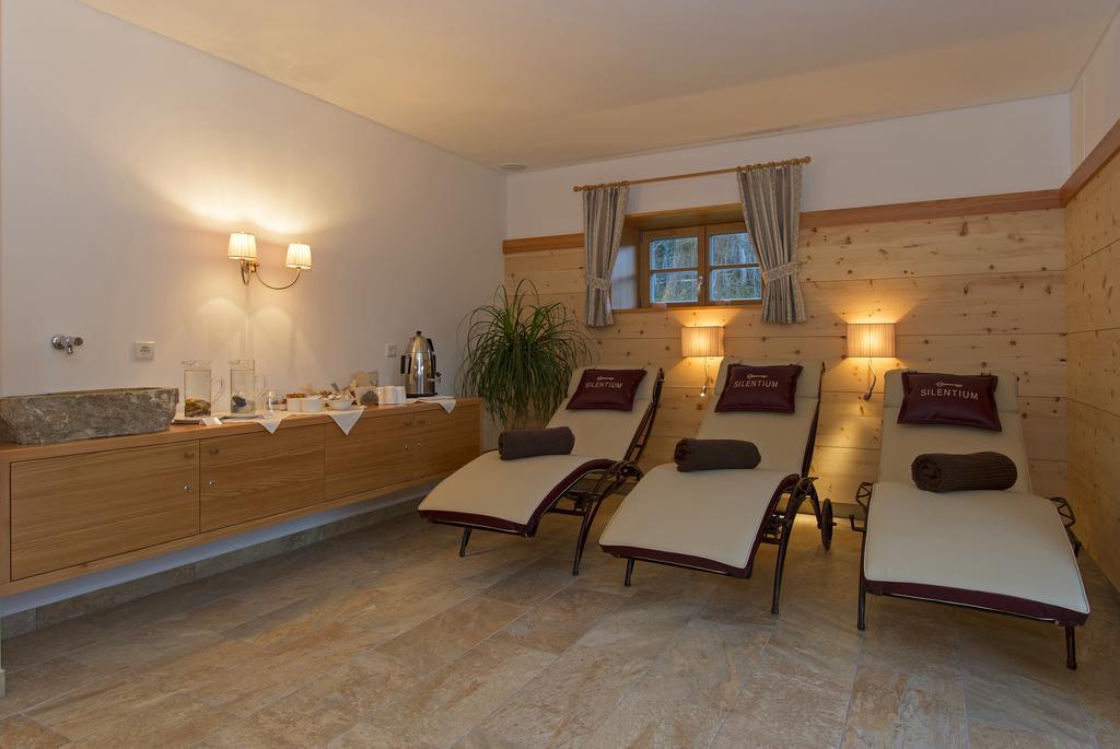 Silentium Dolomites Chalet Since 1600 Welsberg Exteriör bild