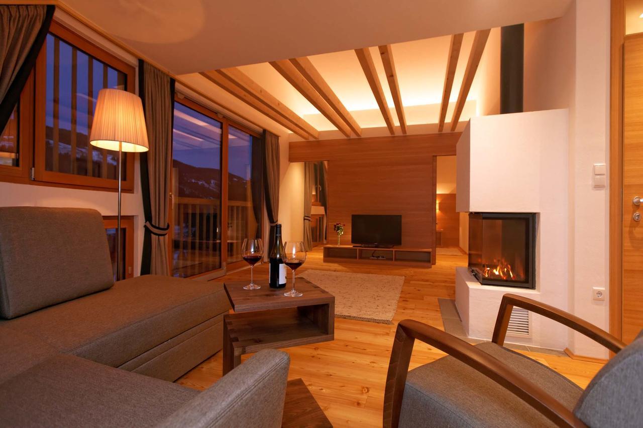 Silentium Dolomites Chalet Since 1600 Welsberg Exteriör bild